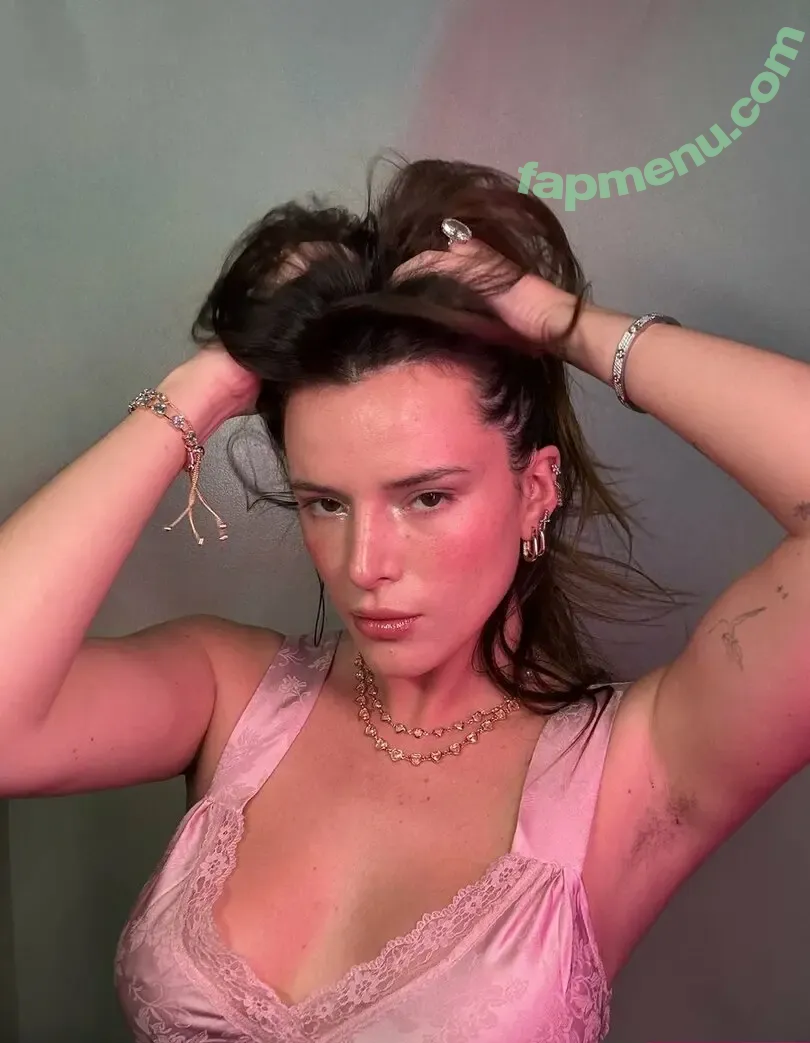 Bella Thorn nude photo #0002 (Bella Thorn)