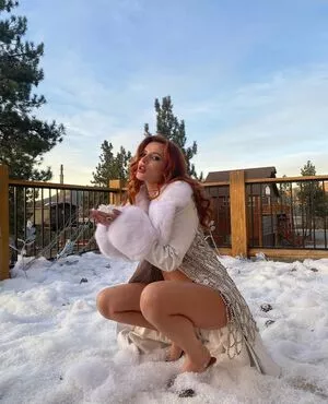 Bella Thorne / bellathorne nude photo #4313