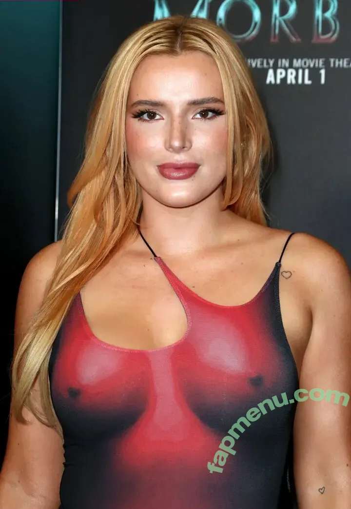 Bella Thorne nude photo #4579 (bellathorne)