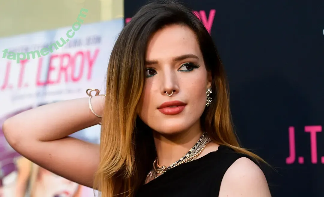 Bella Thorne nude photo #4658 (bellathorne)