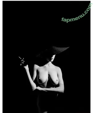 Bella White / bbellaawhite nude photo #0001