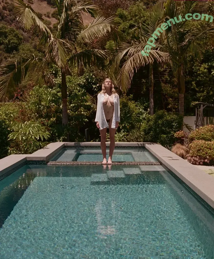 Bella White nude photo #0022 (bbellaawhite)