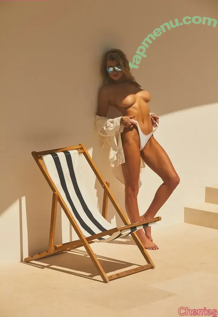 Bella White nude photo #0060 (bbellaawhite)