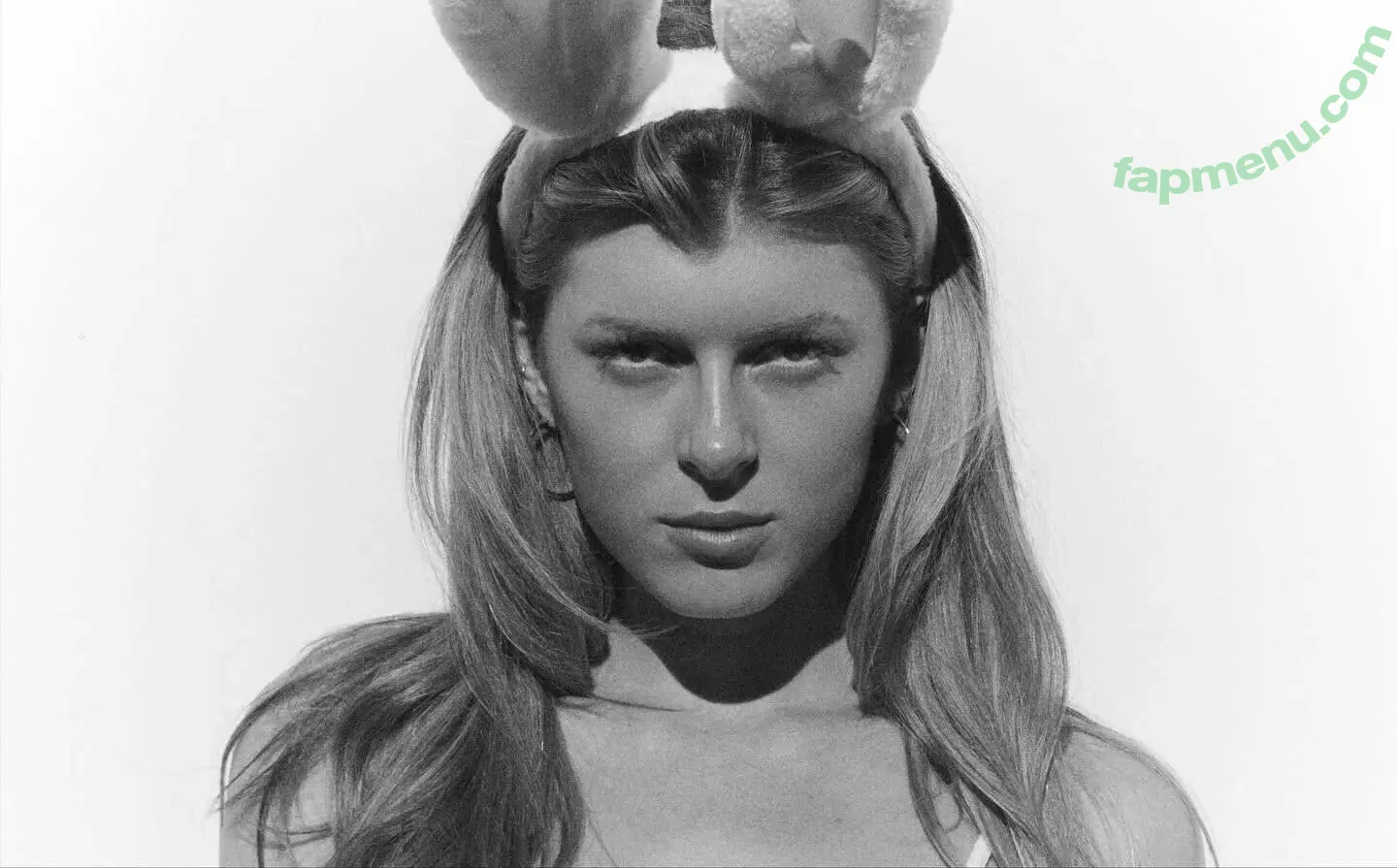 Bella White nude photo #0791 (bbellaawhite)