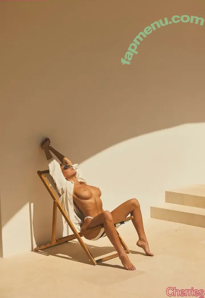 Bella White nude photo #0858 (bbellaawhite)