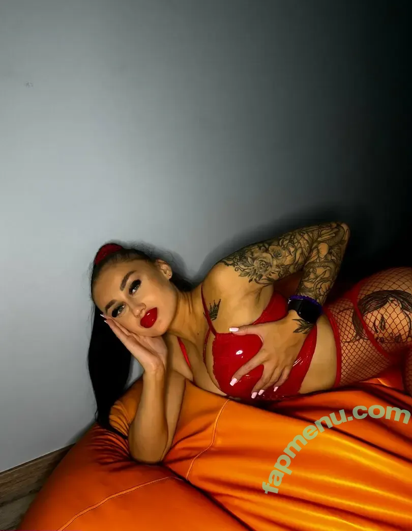 bellaauroraa nude photo #0038 (bellaaurora_)