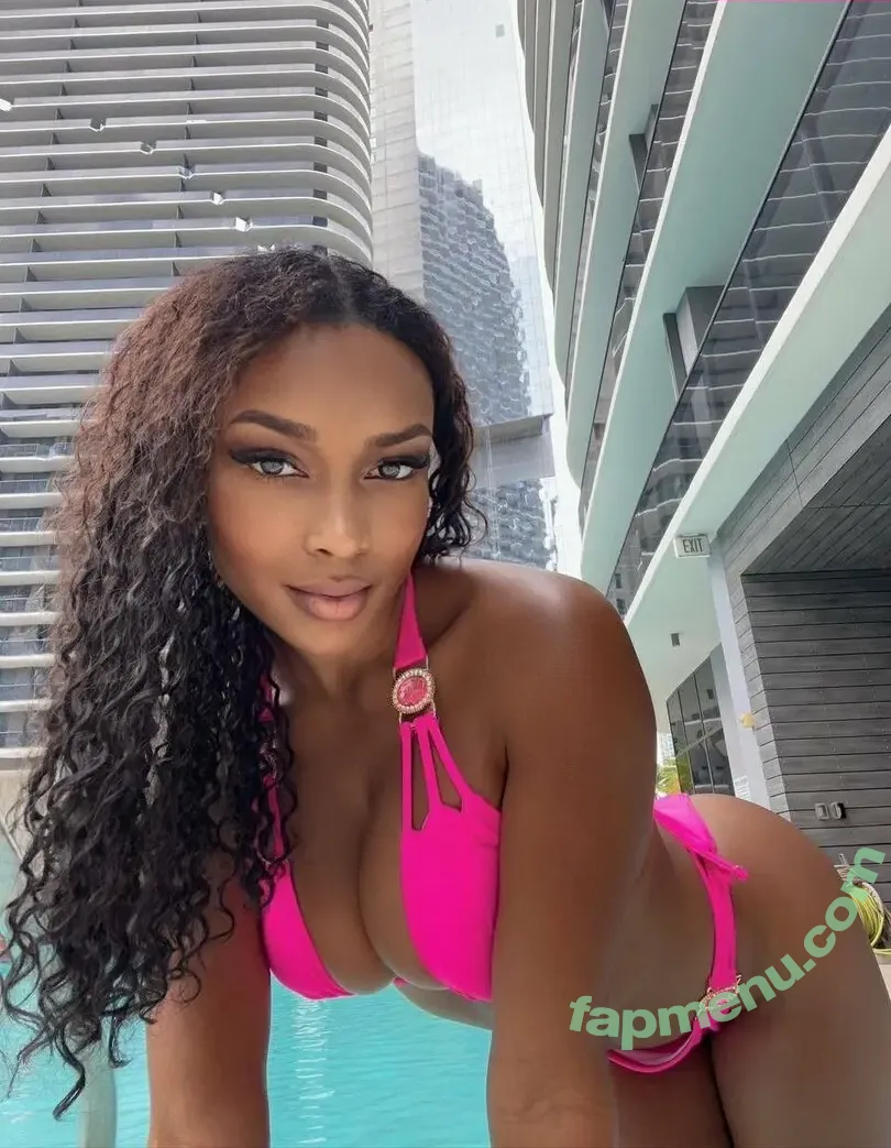 bellaballerina.vip nude photo #0016 (bellaballerina_x)