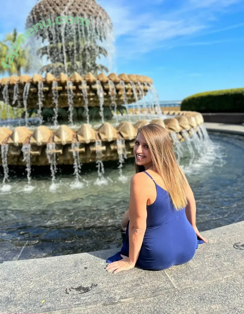 bellabrooksnextdoor nude photo #0013 (bellabrooksnextdoor)