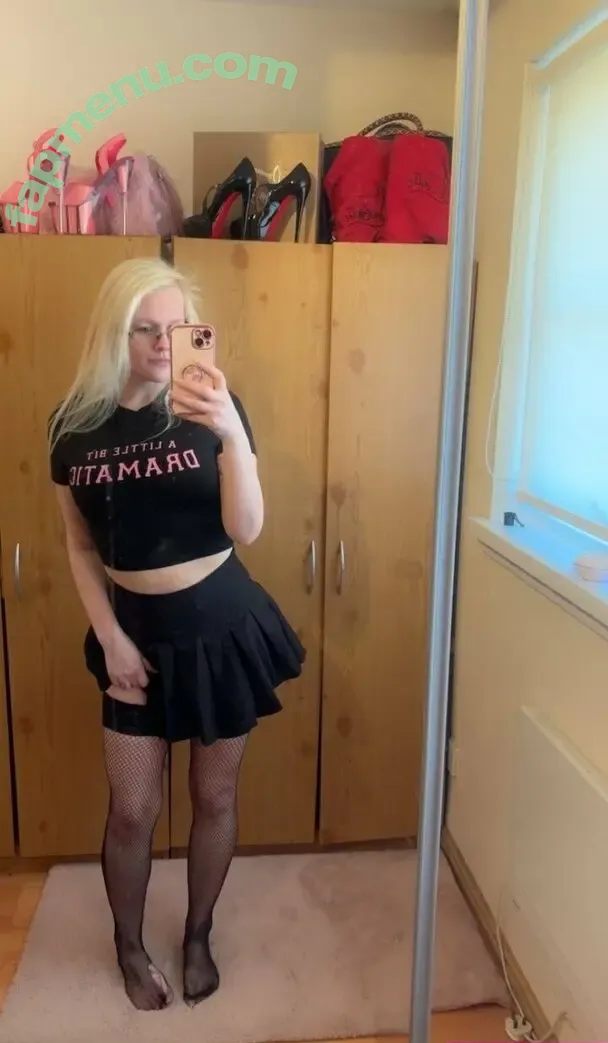 bellachelseafree nude photo #0012 (bellachelseafree)