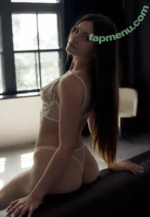  nude photo #0007