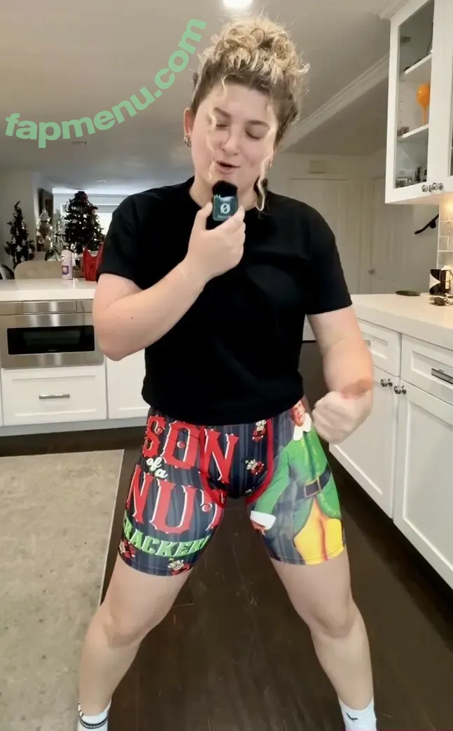 Belladeserio nude photo #0022 (bbella.deserio)