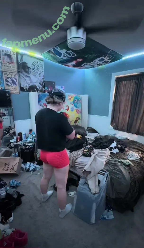 Belladeserio nude photo #0027 (bbella.deserio)