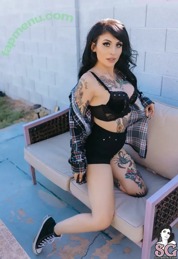 Belladona nude photo #0369 (belladona702 / belladonala)