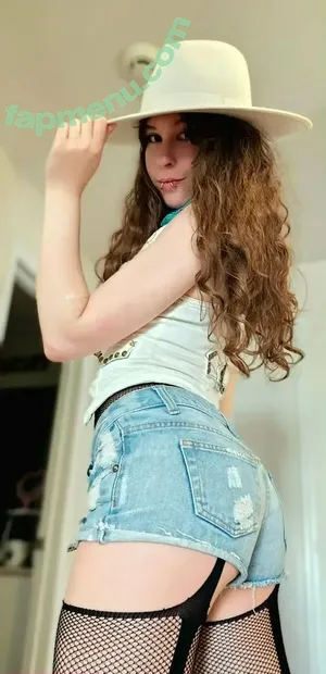 bellafangz / ahegaofangz nude photo #0135