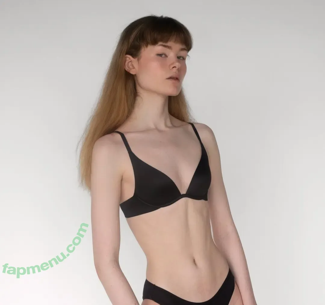 bellajanebluebird nude photo #0002 (bellathebluebird)