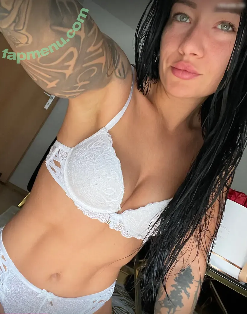 bellasinsider nude photo #0003 (bellastyle.tattoo.gym)