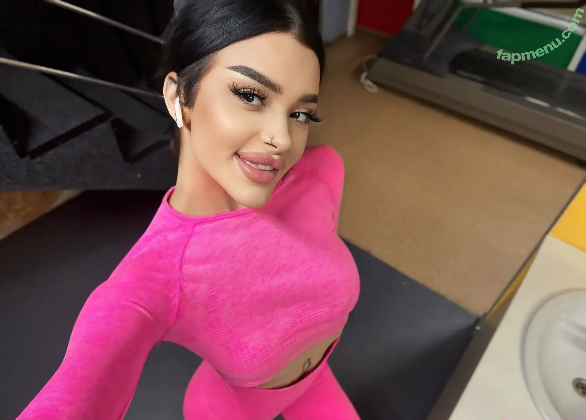 bellasohot nude photo #0010 (bellasohot_)