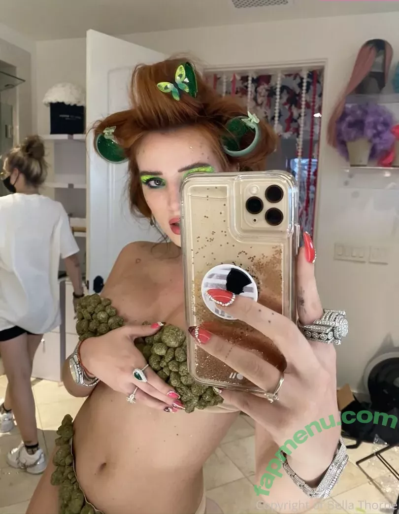 Bella Thorne nude photo #0141 (bellathorne)