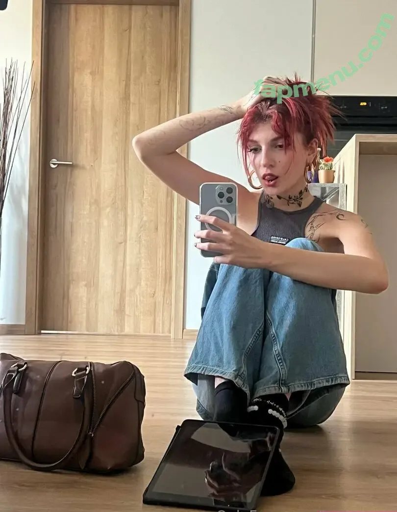 bellayunaa nude photo #0005 (bellayunaa)