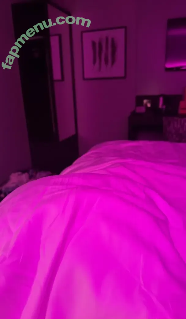 Belle Delphine nude photo #9981 (belle.delphine / belledelphine / bunnydelphine)