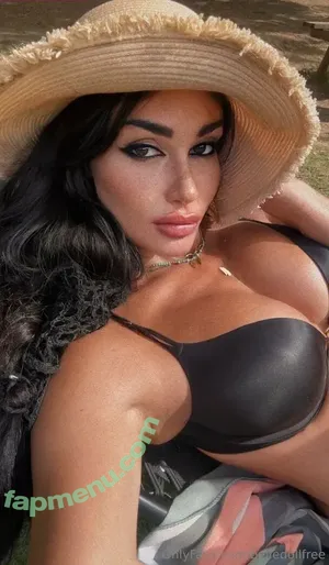 belledollfree / reel nude photo #0136