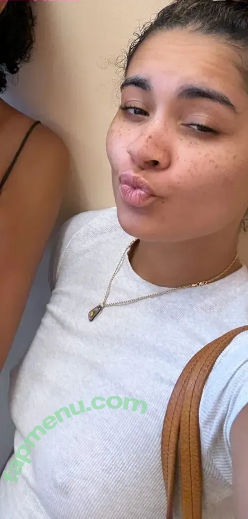 Bellepaulinee nude photo #0062 (belledelphine)