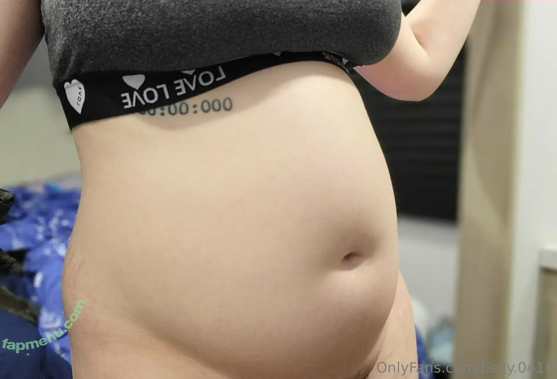 belly.0416 nude photo #0003 (belly.0416)