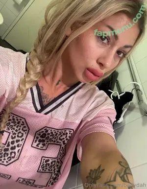 Bellydah Victoria Rivera / bellydah / victoriariiivera nude photo #0061