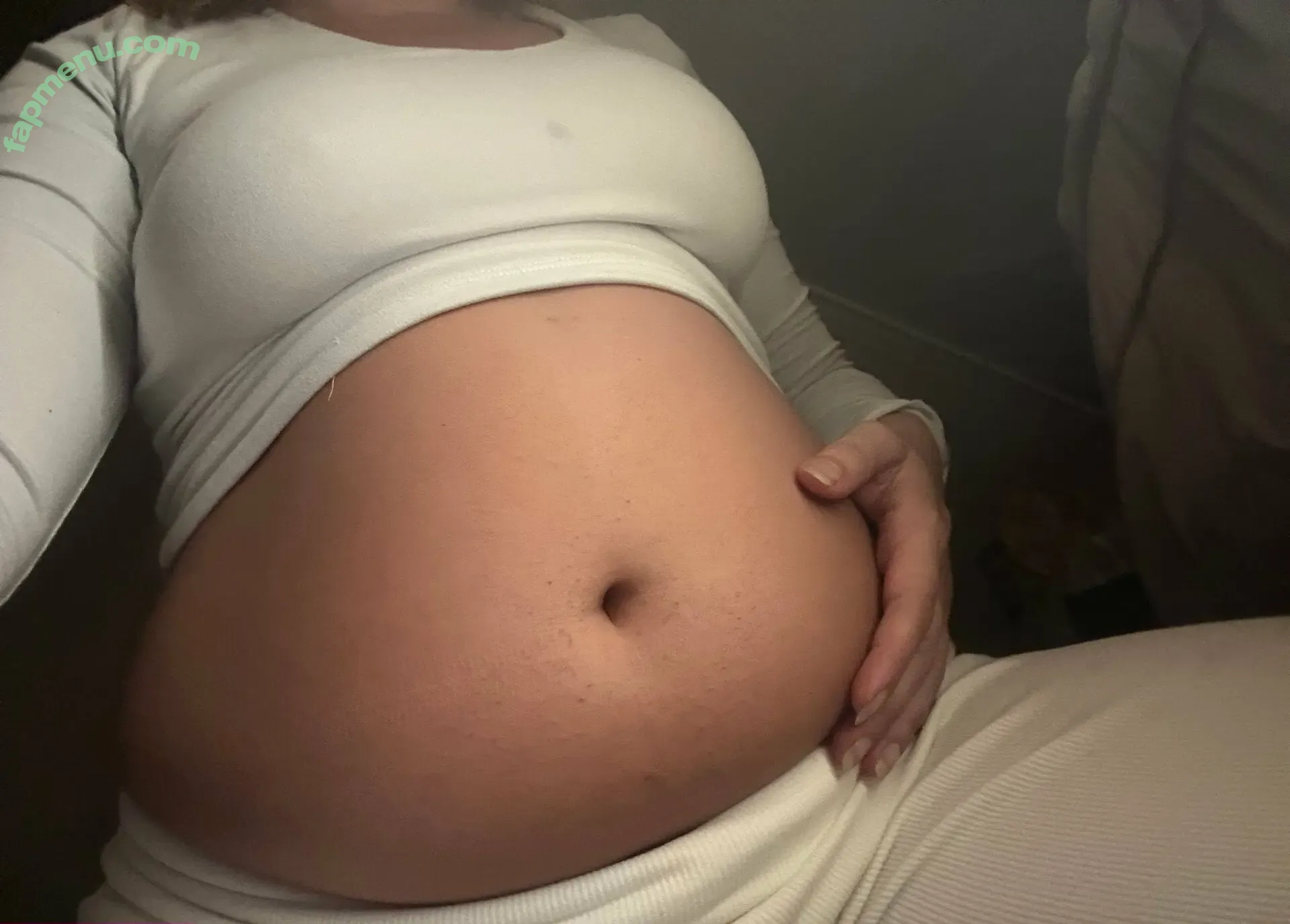 bellygoddessxo nude photo #0001 (blonde_goddessxo)