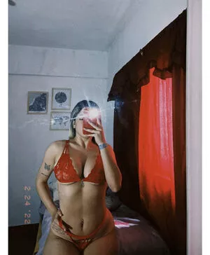 belonly / belmakesmusic nude photo #0066