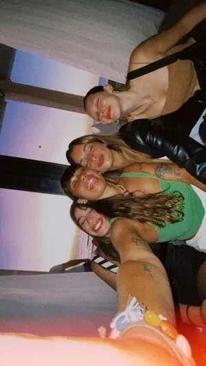 belonly / belmakesmusic nude photo #0092