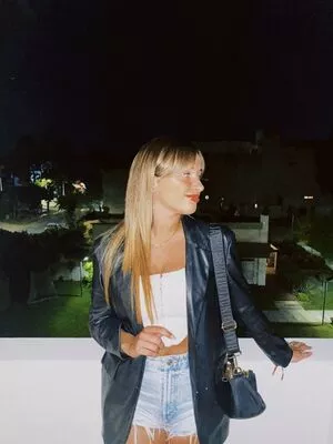 belonly / belmakesmusic nude photo #0111