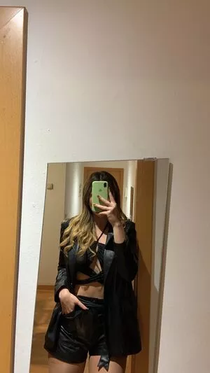 belonly / belmakesmusic nude photo #0131