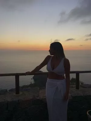 belonly / belmakesmusic nude photo #0172