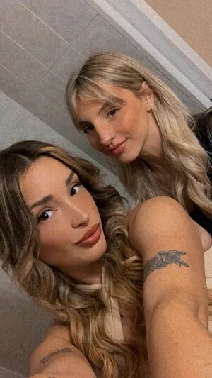 belonly / belmakesmusic nude photo #0173