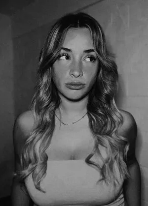 belonly / belmakesmusic nude photo #0175