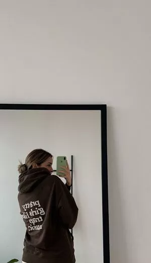 belonly / belmakesmusic nude photo #0217