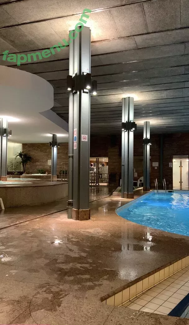 belonly nude photo #0106 (belmakesmusic)