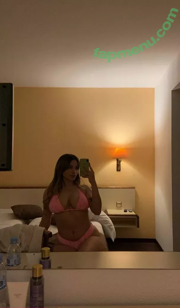 belonly nude photo #0108 (belmakesmusic)