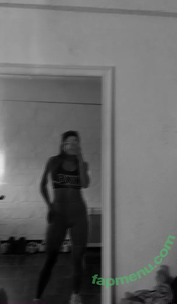 belonly nude photo #0146 (belmakesmusic)