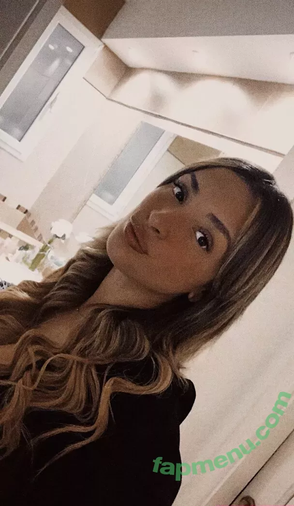 belonly nude photo #0150 (belmakesmusic)