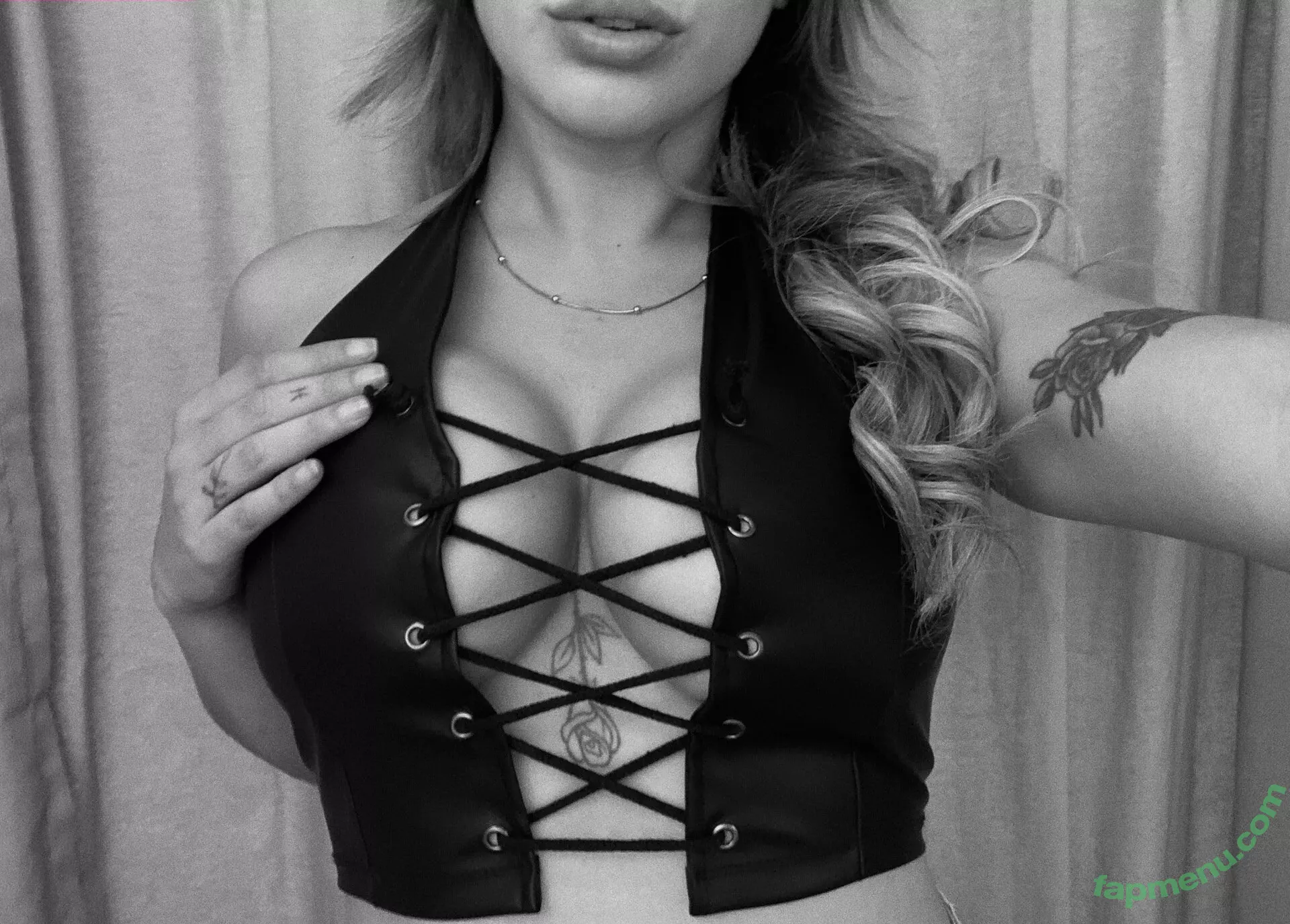 belonly nude photo #0156 (belmakesmusic)