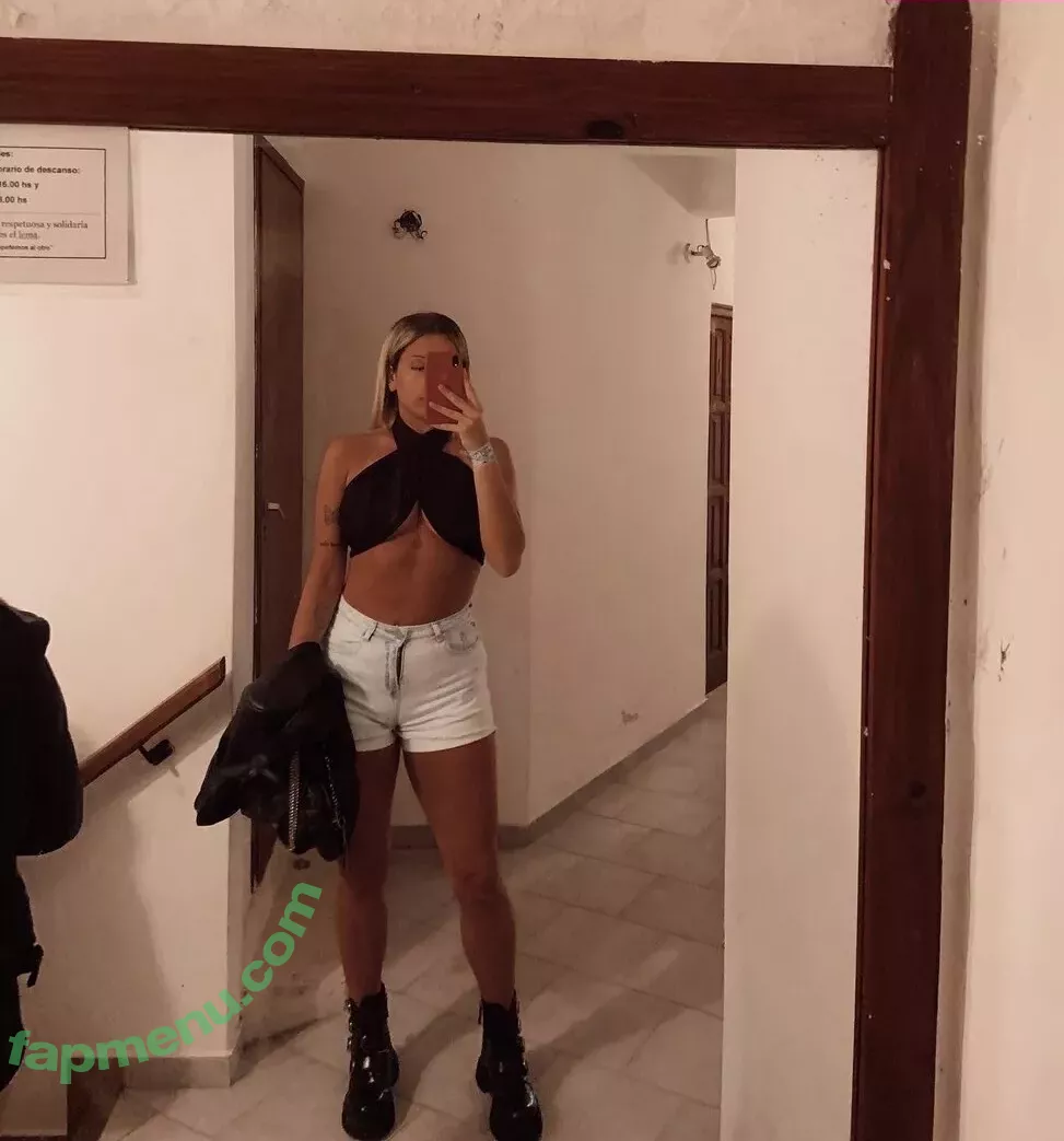 belonly nude photo #0365 (belmakesmusic)