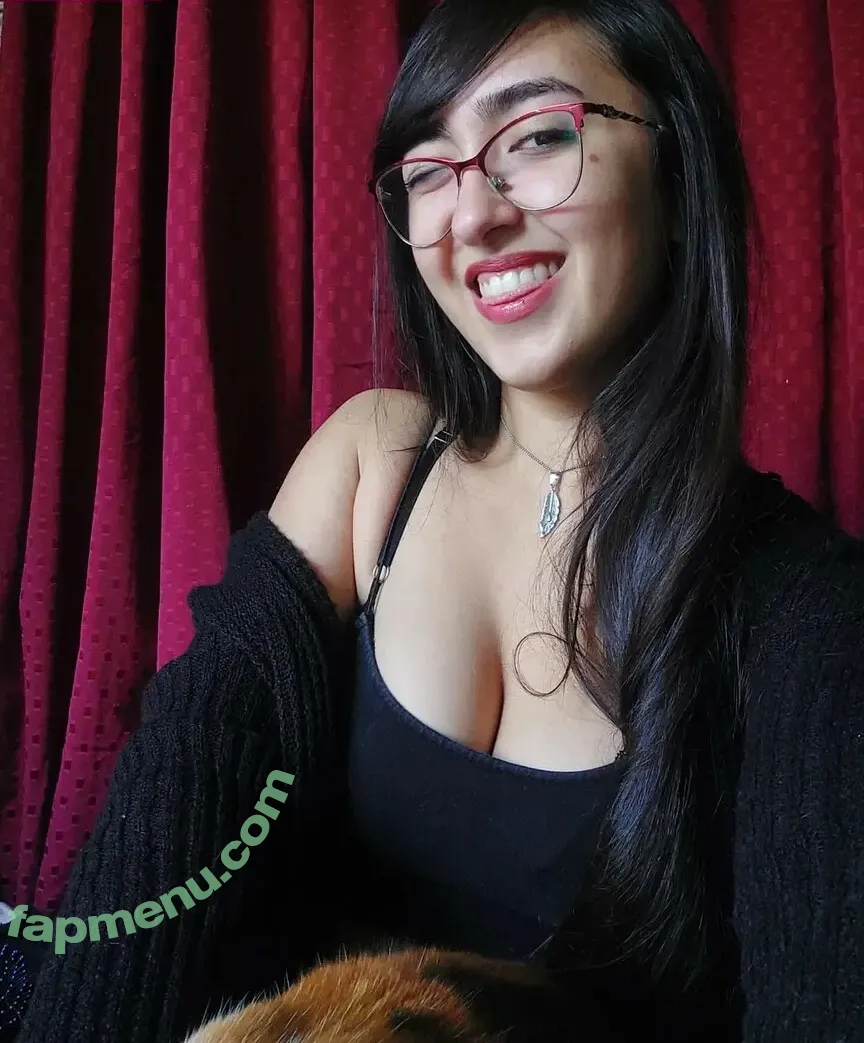 belu_elias nude photo #0004 (belu_elias)