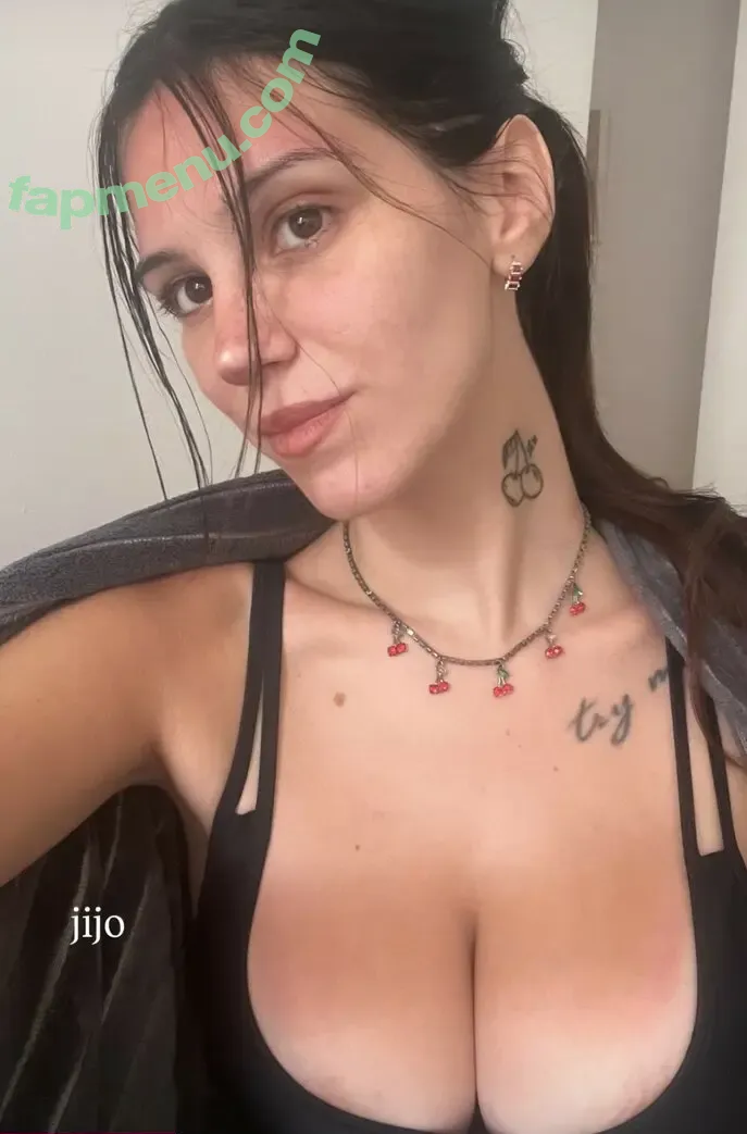 Belu Ottobri nude photo #0163 (Belenatali / belenatali_)