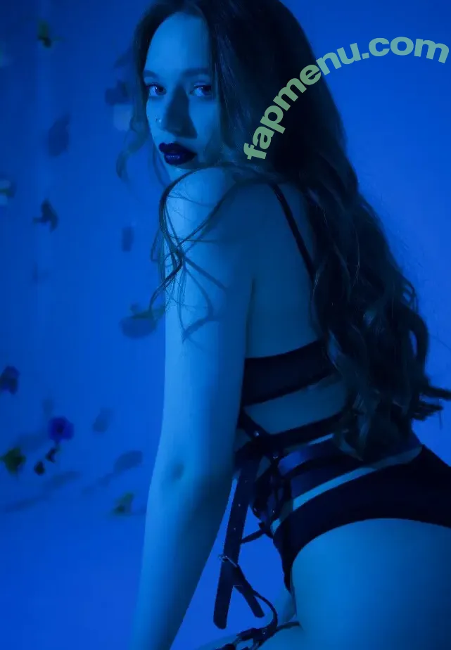 bemyowntoy nude photo #0005 (bemyowntoy)