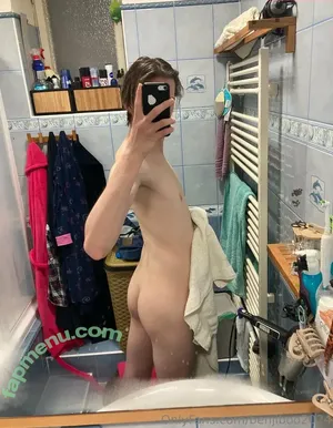  nude photo #0001