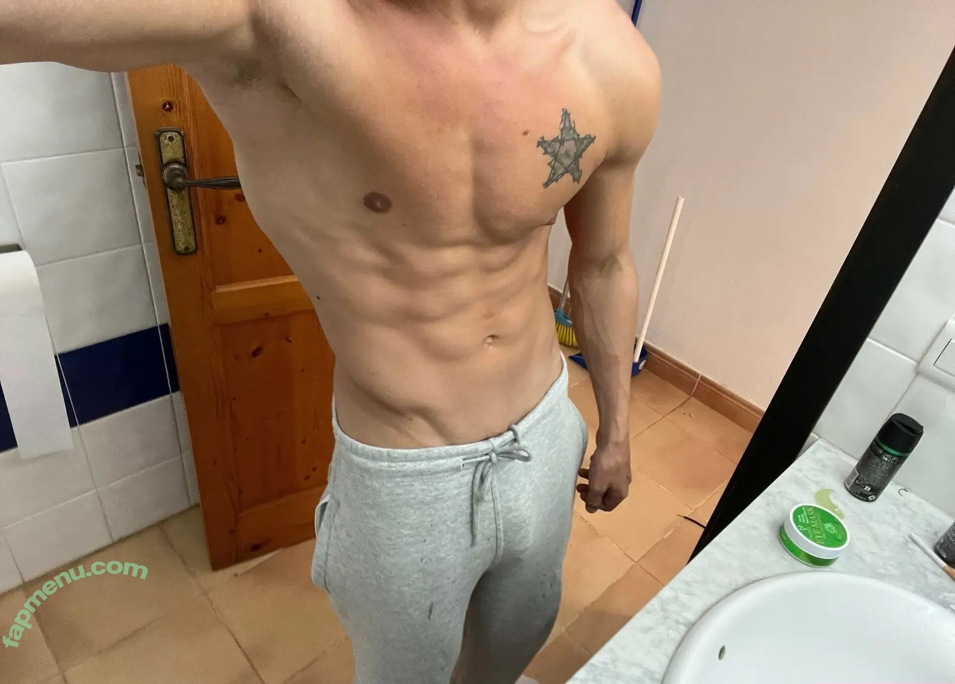 benny_shankz nude photo #0009 (benny_shankzzzz)