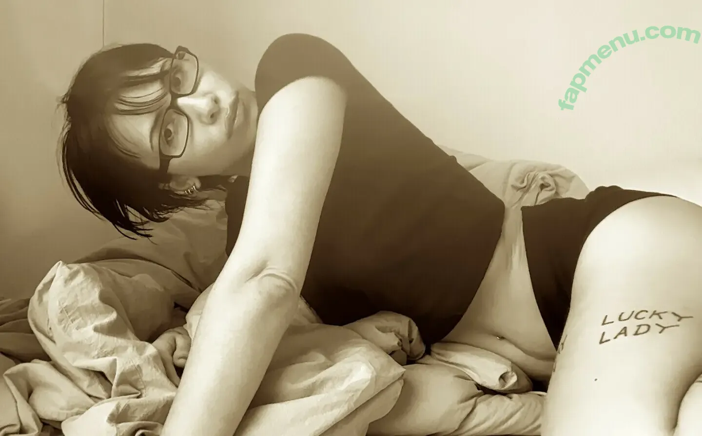 Bente Violet nude photo #0133 (bentevviolet / justviolet)