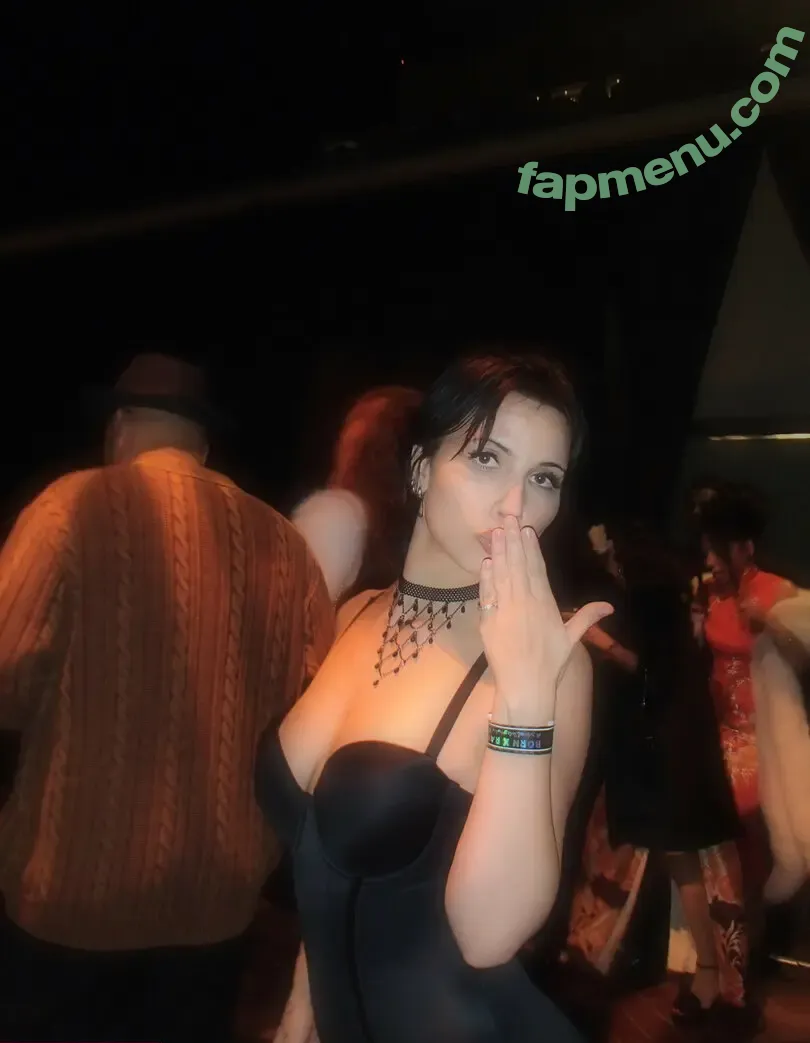 Bente Violet nude photo #0142 (bentevviolet / justviolet)